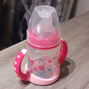 NWOT NUK 5 fl Oz Plastic Learner Sippy Cup